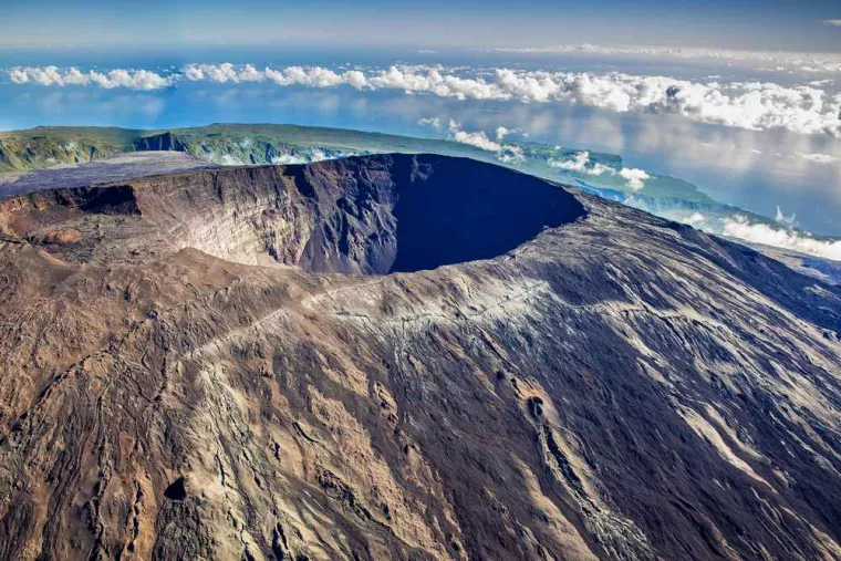 Chauffeur pour aller au Piton de la Fournaise, Saint-Denis, Baken VTC